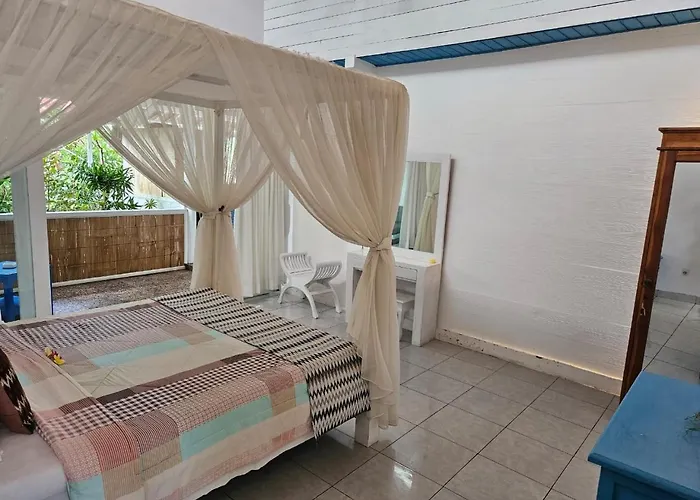Waru Villa Nusa Lembongan (Bali)