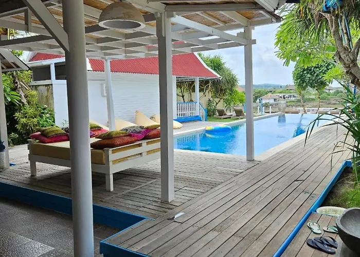 Waru Villa