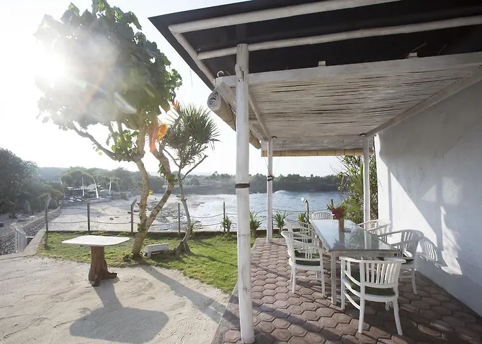 Villa Waru